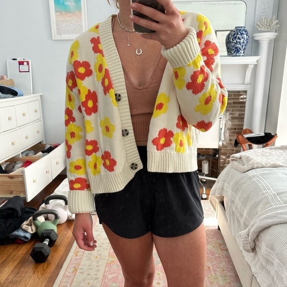 groovy daisy cardigan - Picture 3 of 3